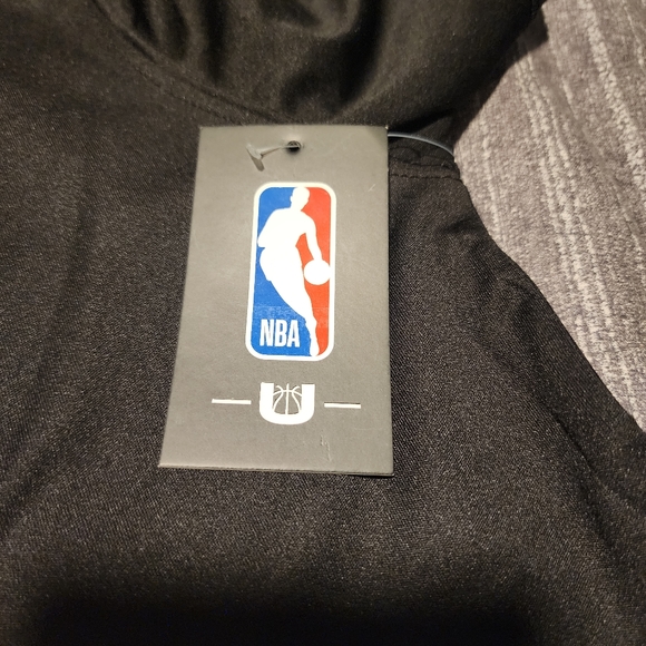 NWT Chicago Bulls Basketball NBA Bulls Shirt - Picture 4 of 7